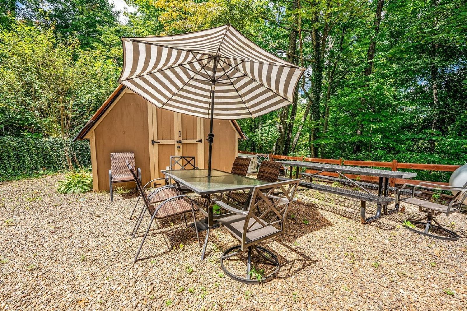 The Rose Cabin Gatlinburg Exterior photo